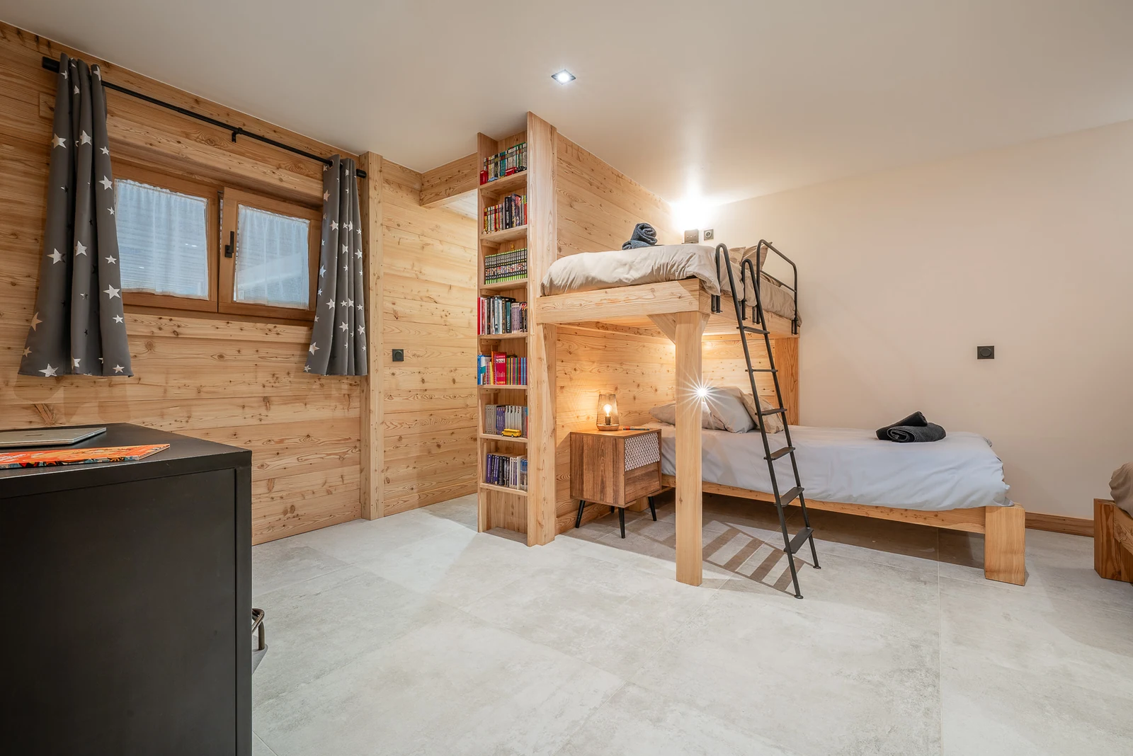 Chalet L'Étoile — chambre enfants avec lit mezzanine